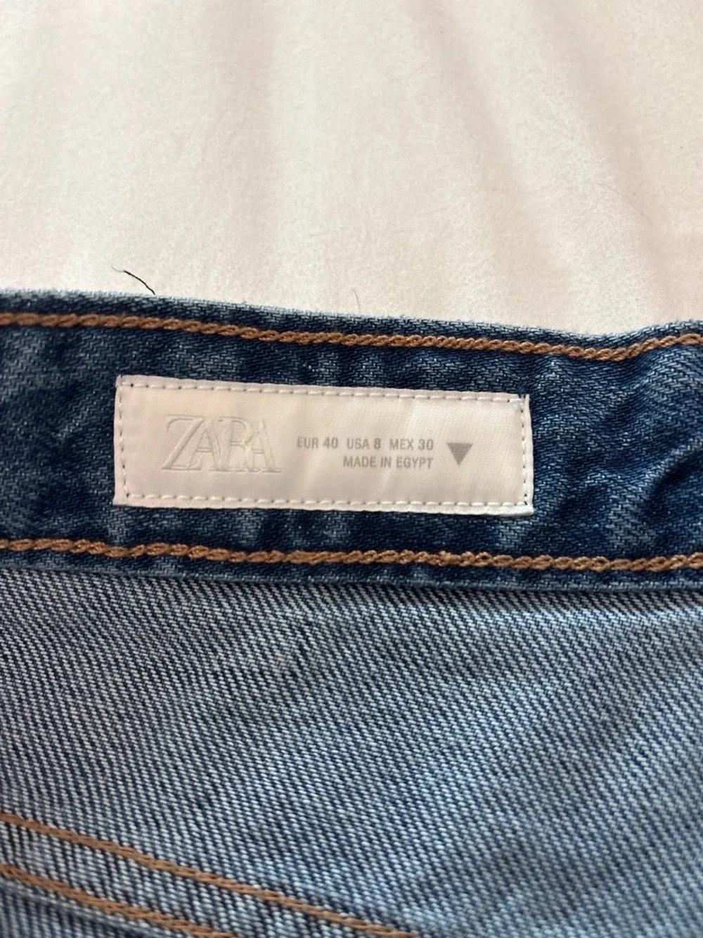 Zara Light and Dark Blue Two-Tone barrel Jeans - Picture 3 of 3